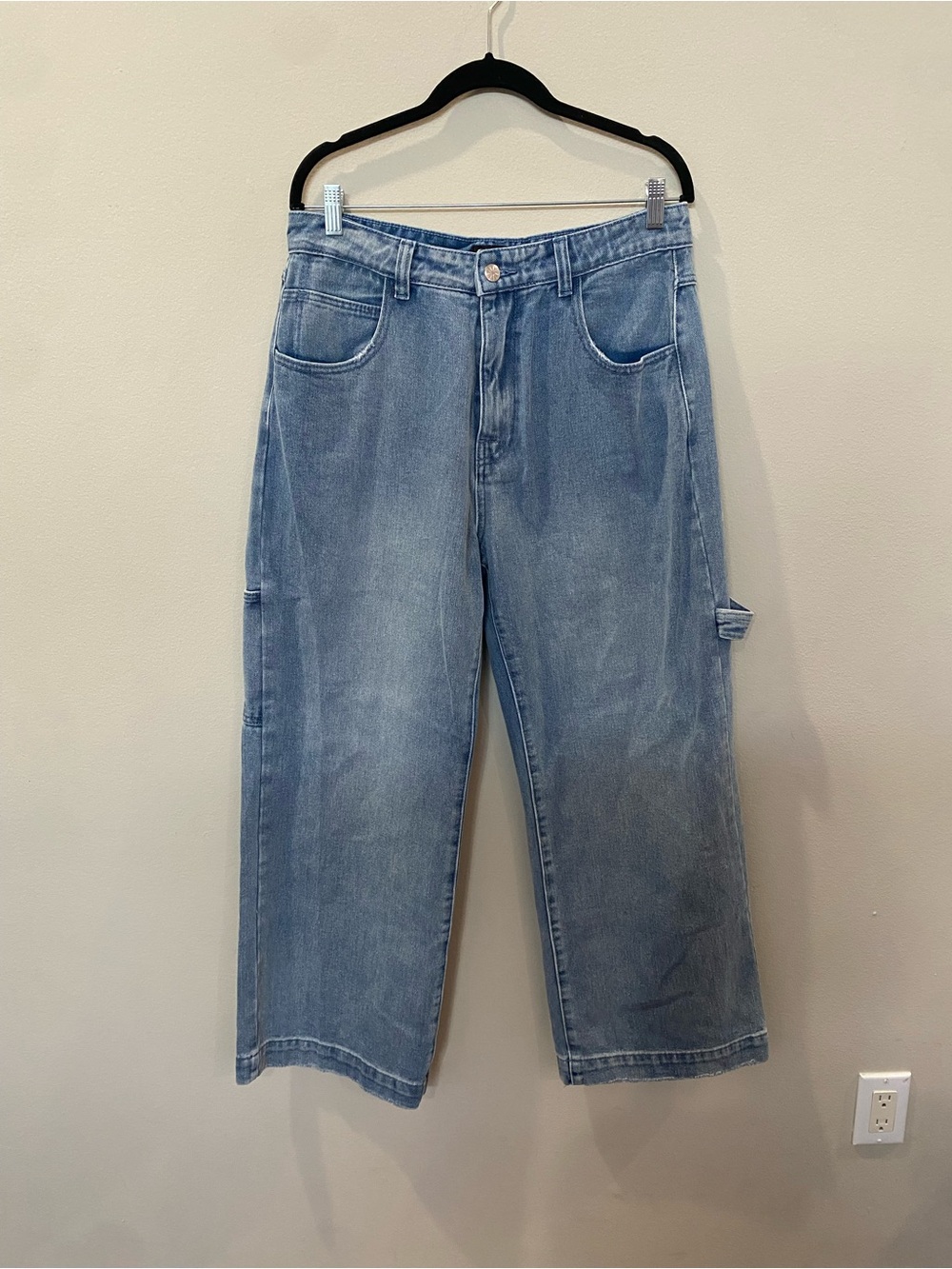 Delia’s High-Rise Light Wash Carpenter Jeans
